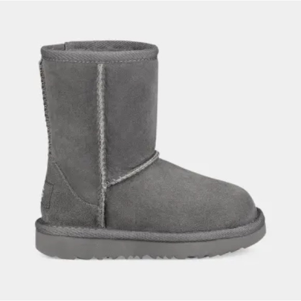 UGG Classic II boot in Gray, toddler size 9, VGUC